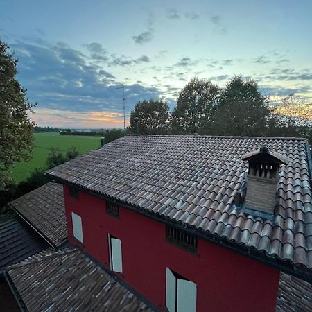 Tenuta Ferrari Cortile Bagian luar foto