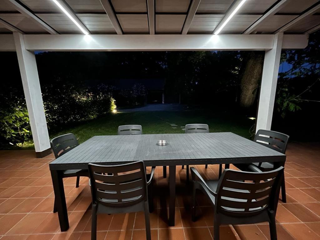 Tenuta Ferrari Cortile Bagian luar foto